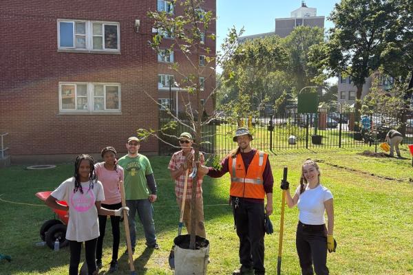 Resident Spotlight: Tree Planting Event Beautifies Lake Parc Place