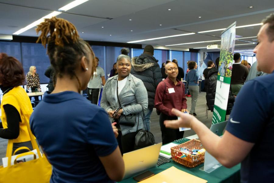 Nearly 100 CHA college students joined representatives from 18 Chicago-area corporations, including BMO Harris, the Obama Foundation, and Cabrera Capital Markets, for the agency’s annual Take Flight Networking and Recruiting event.