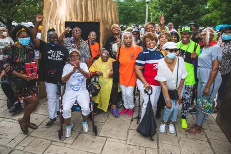 A group of CHA senior residents.